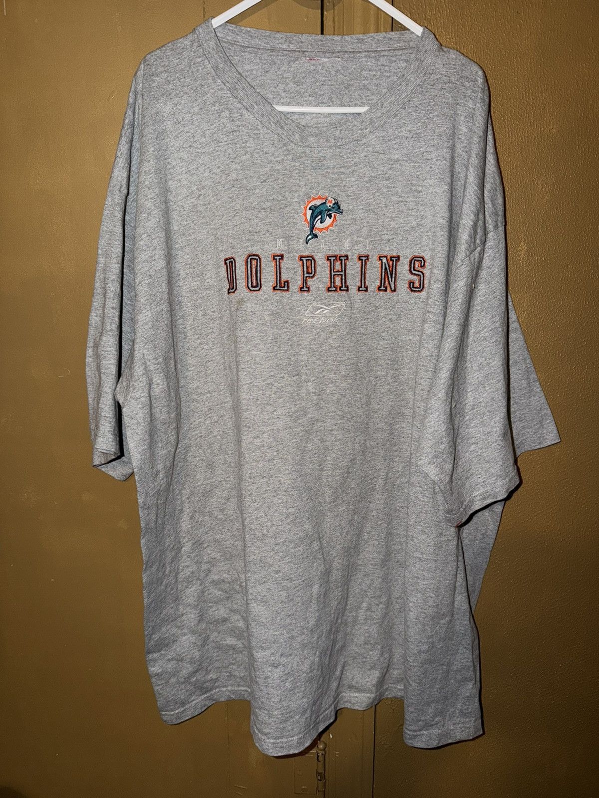 Reebok Reebok NFL Miami Dolphins Football Graphic T Shirt 4XL-5XL. Size US XXL / EU 58 / 5 - 1 Thumbnail