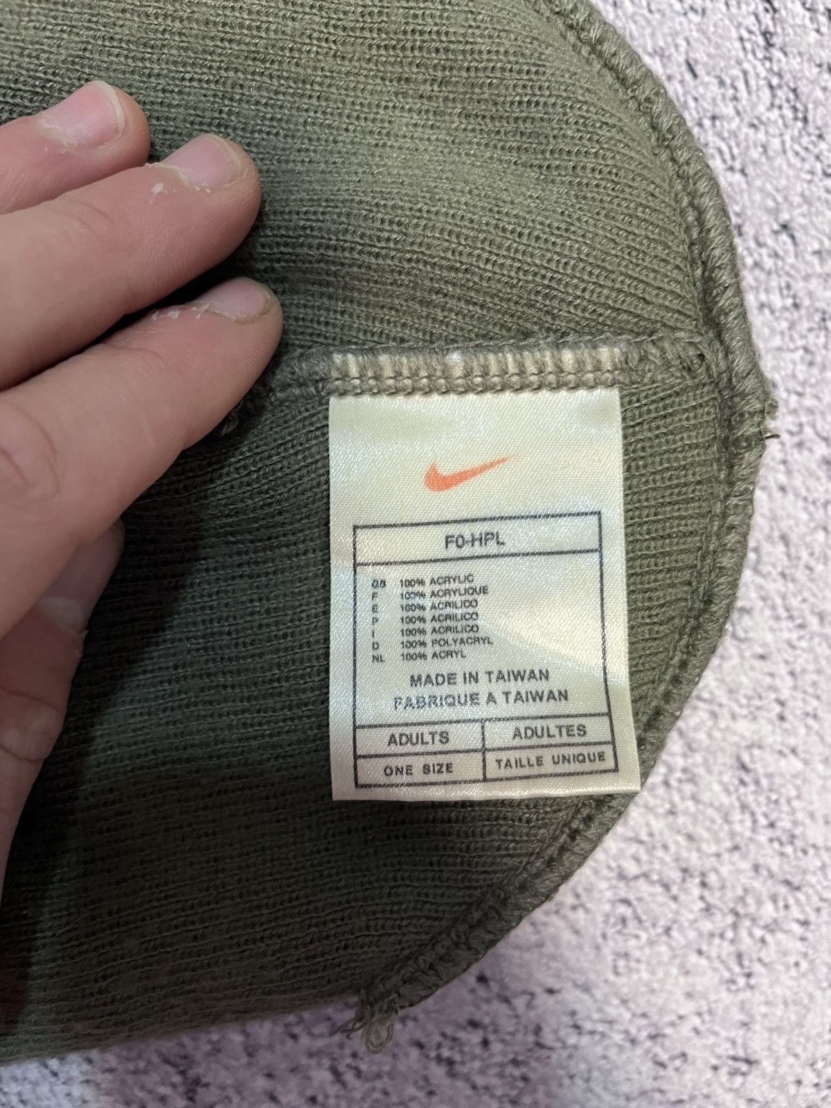 Nike Vintage Nike Beanie Hat Y2K Winter Knit Center Logo Cuffed Size ONE SIZE - 4 Thumbnail