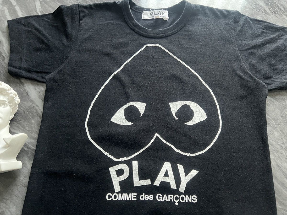 Comme des Garcons Comme des Garcon : Center Heart Reverse Size L / US 10 / IT 46 - 6 Thumbnail