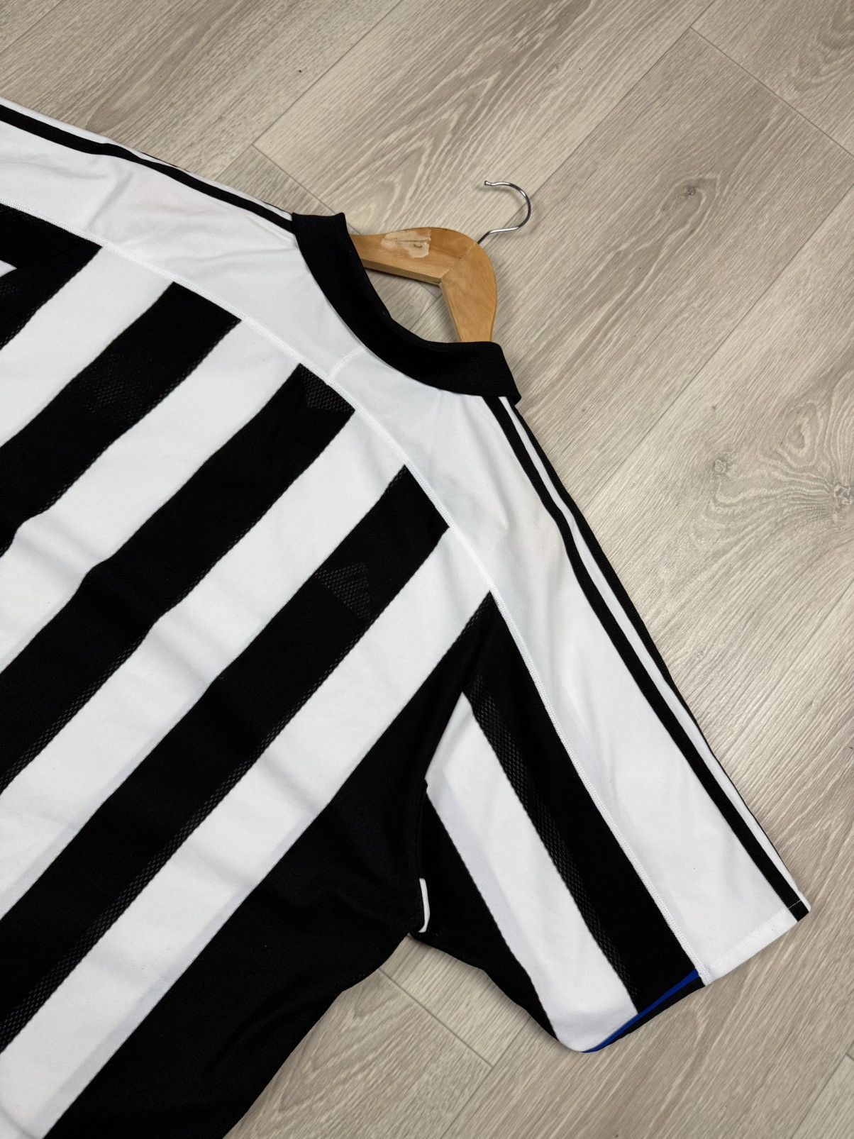 Adidas Newcastle United 2003-05 Football Shirt Soccer Jersey Adidas Size US XL / EU 56 / 4 - 9 Thumbnail