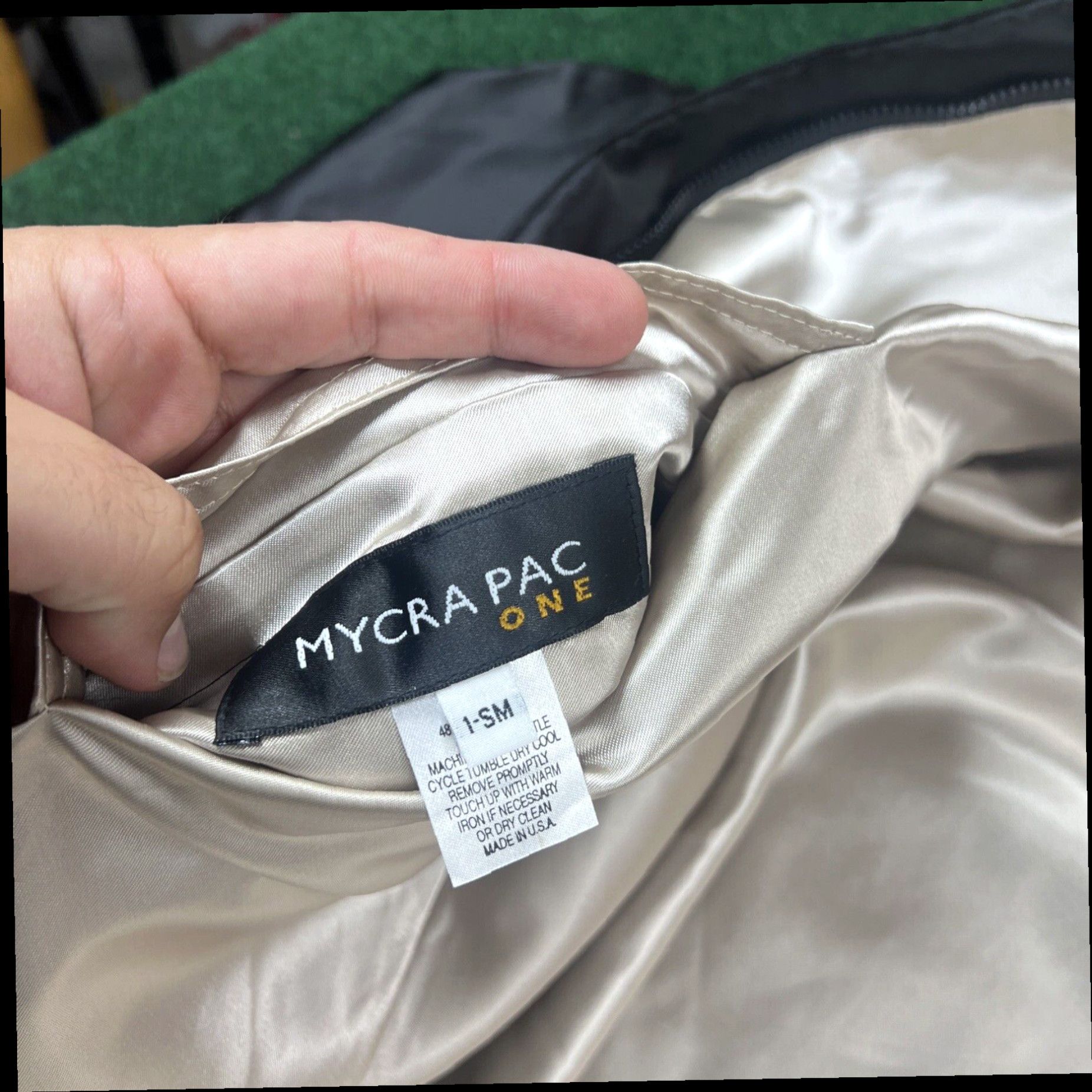Crocs Mycra Pac One Croc Reversible Trench Raincoat Black Beige Sz 1 S/M Made in USA Size S / US 4 / IT 40 - 6 Thumbnail