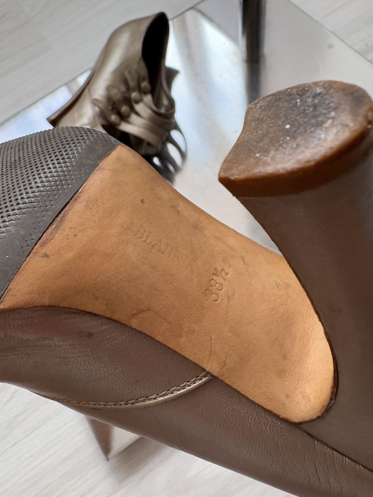Manolo Blahnik Manolo Blahnik heels Size US 8 / IT 38 - 11 Thumbnail