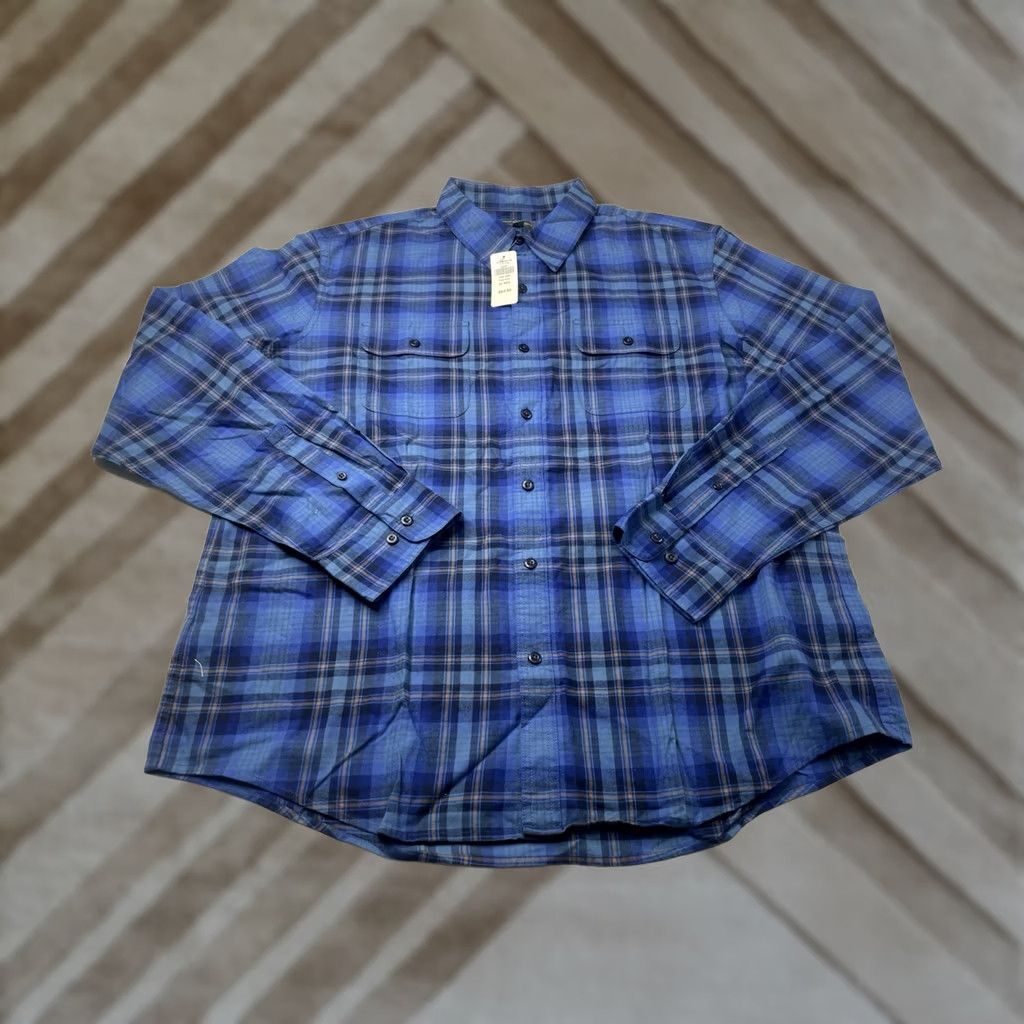 Vintage LL Bean Signature Shirt Mens XL Blue Slim Fit Plaid Flannel 300564 Size US XL / EU 56 / 4 - 1 Thumbnail