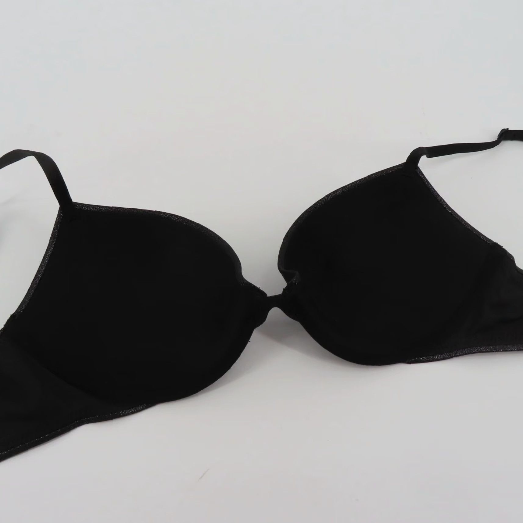 Victoria's Secret **Victorias Secret 34B Padded Underwire Push Up Bra Black** User: **Victoria's Secret 34B Padded Underwire Push Up Bra Black** Size ONE SIZE - 7 Thumbnail