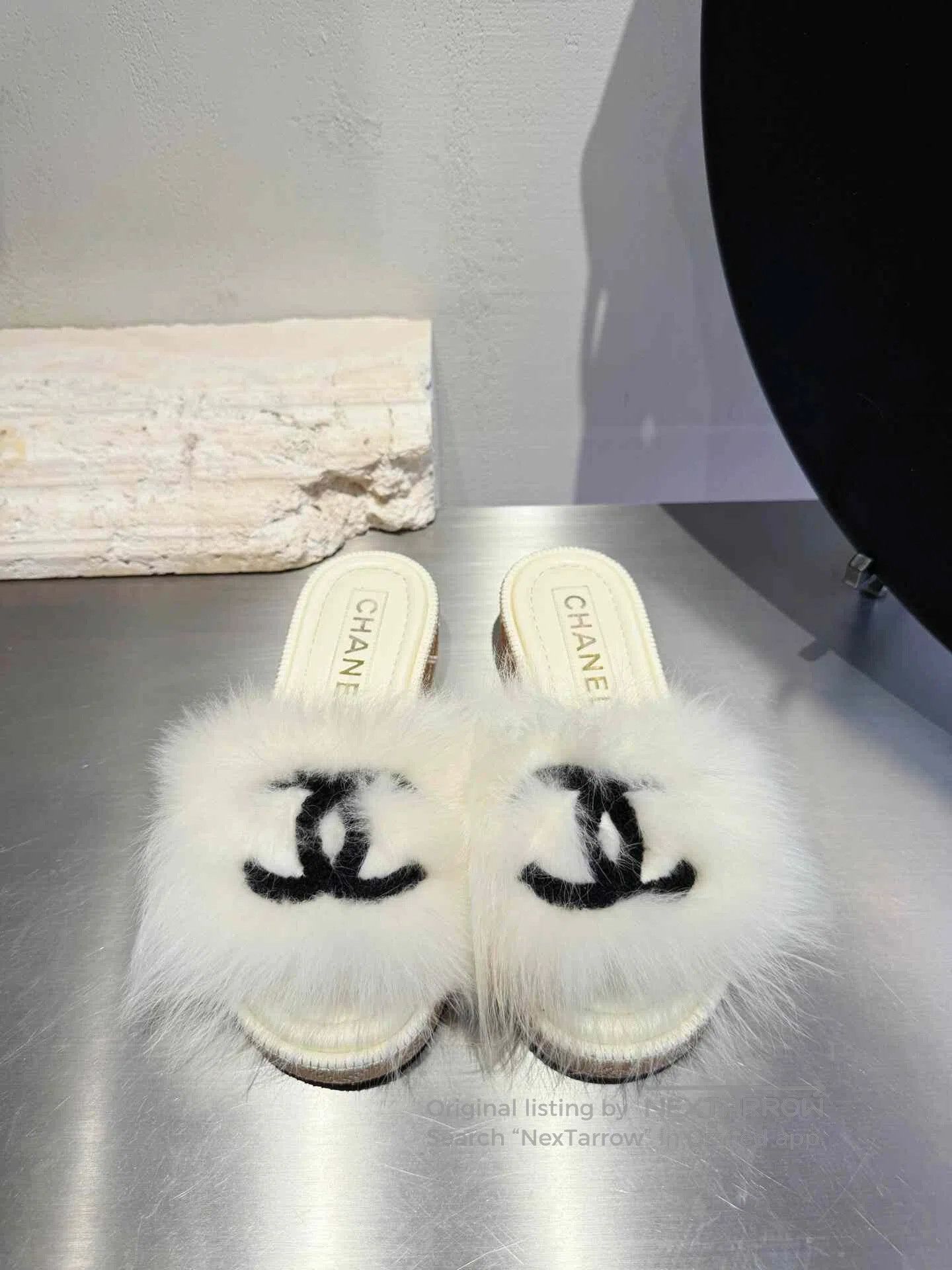 Chanel Chanel White Fur Large Logo Slippers 35.5. Size US 4.5 / IT 34.5 - 1 Thumbnail