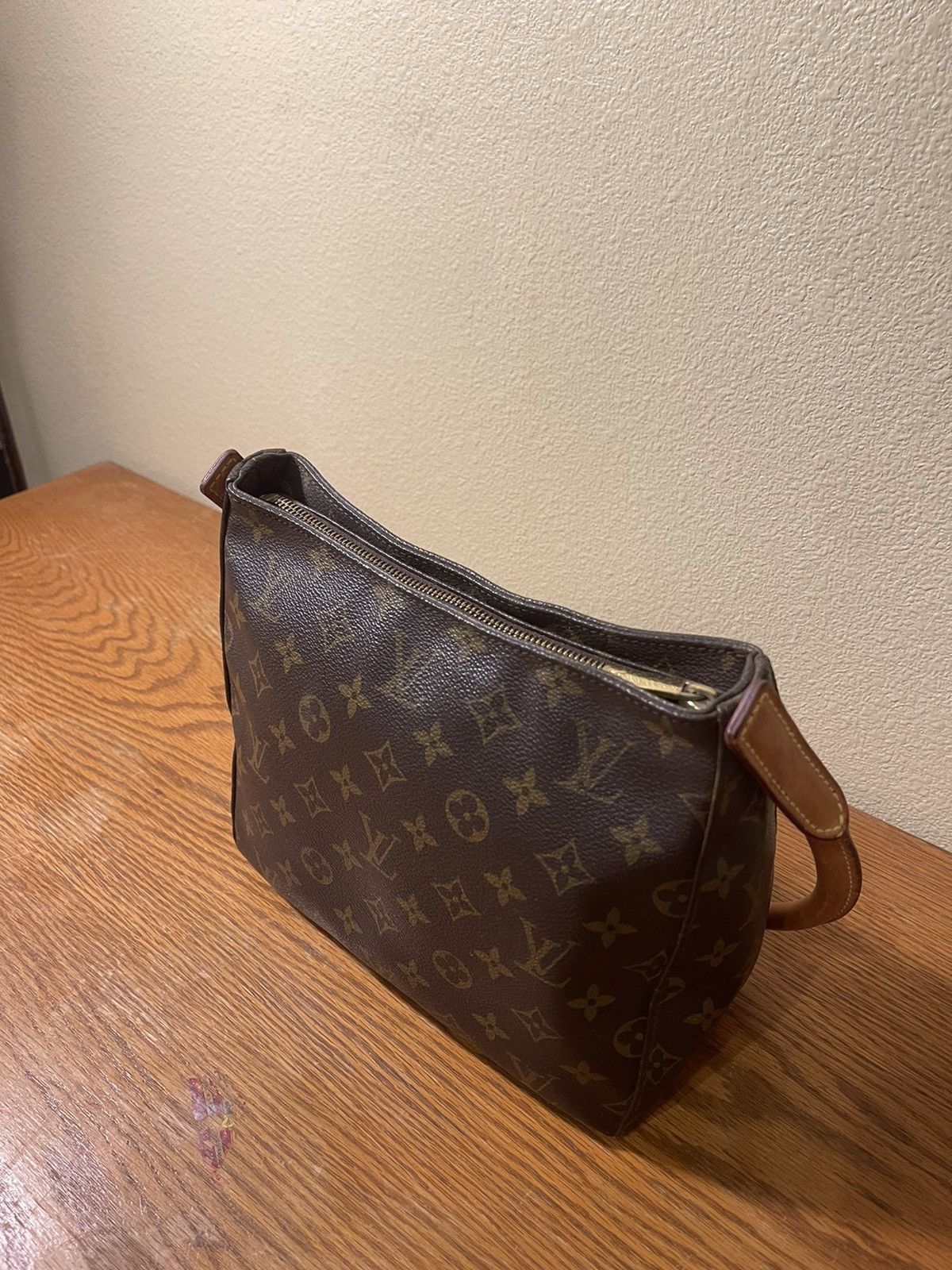 Louis Vuitton Louis Vuitton Looping MM in Monogram Canvas Size ONE SIZE - 3 Thumbnail