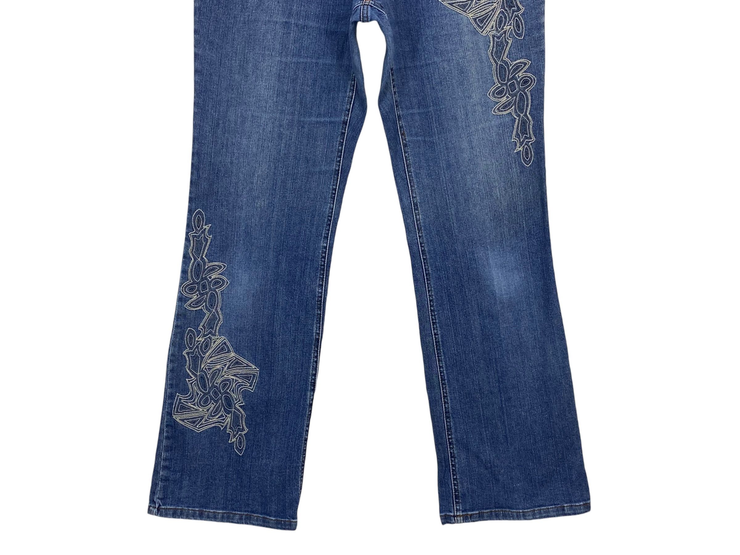 Japanese Brand Flare Jeans Pants Embroided Jeans Size US 32 / EU 48 - 4 Thumbnail