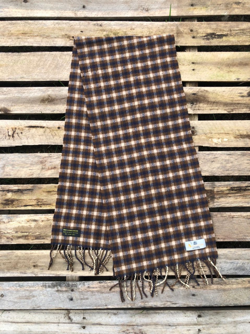Aquascutum × Vintage Vintage Aquascutum Lamswool Scarf Made In England Size ONE SIZE - 1 Thumbnail