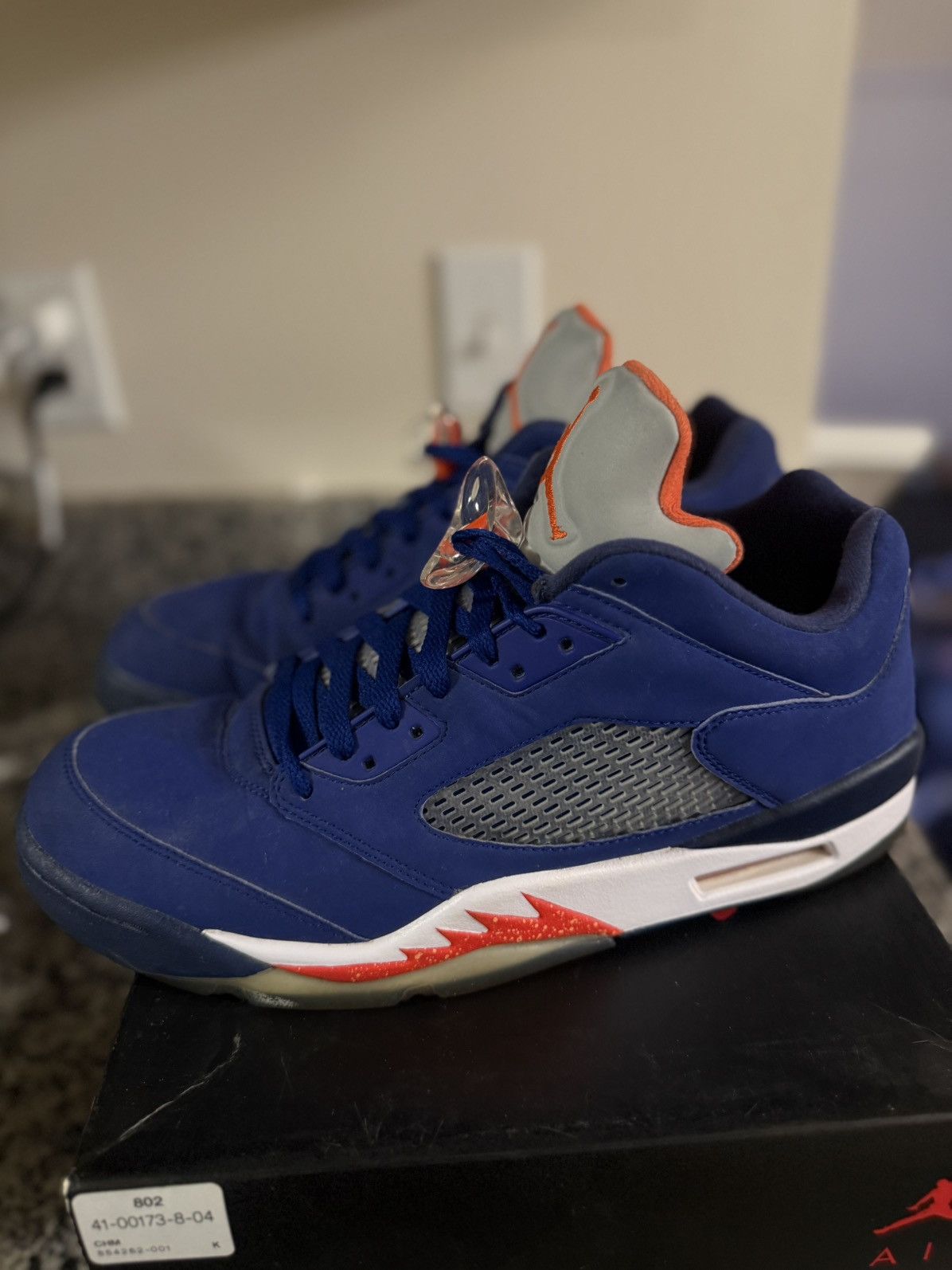 Jordan Brand × Nike Size 12 - Jordan 5 Retro Low Knicks 2016 819171-417 Size US 12 / EU 45 - 4 Thumbnail
