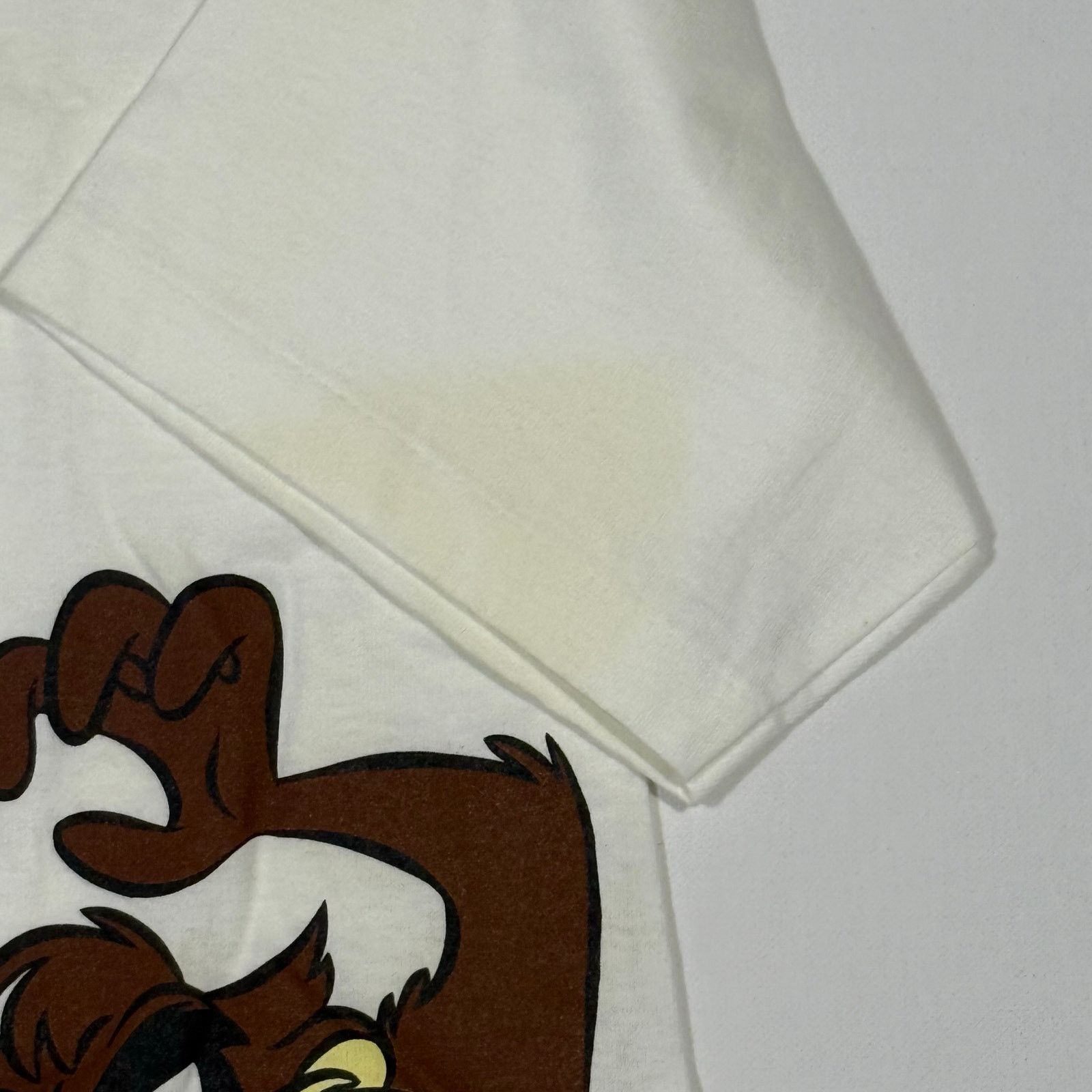 Warner Bros Vintage 90s Looney Tunes Bugs Bunny & Taz T-Shirt Deadstock Size US M / EU 48-50 / 2 - 5 Thumbnail