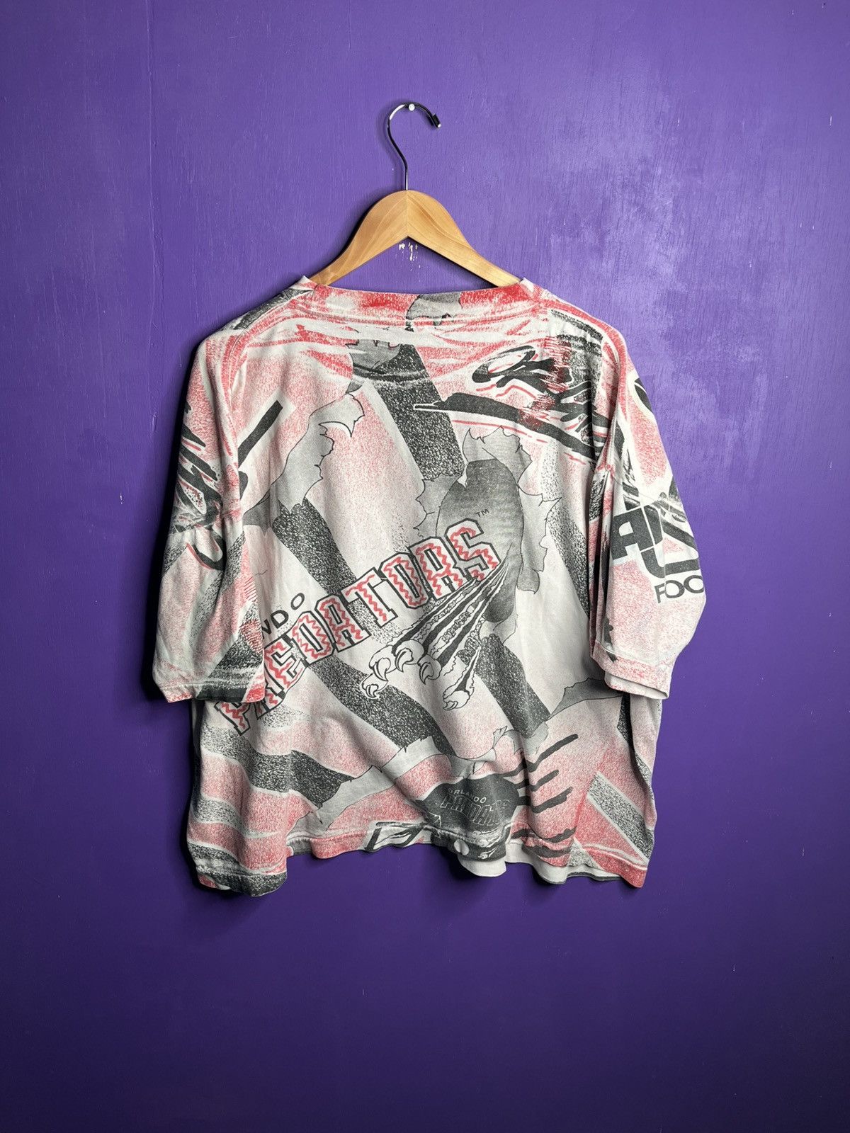 Vintage Vintage 90s Orlando predators claw marks AOP t-shirt Size US XXL / EU 58 / 5 - 2 Thumbnail