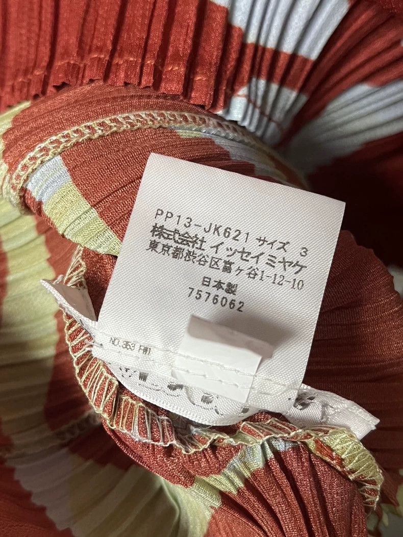 Issey Miyake Issey Miyake size:3 Red patterned round-neck long-sleeved Size S / US 4 / IT 40 - 5 Thumbnail