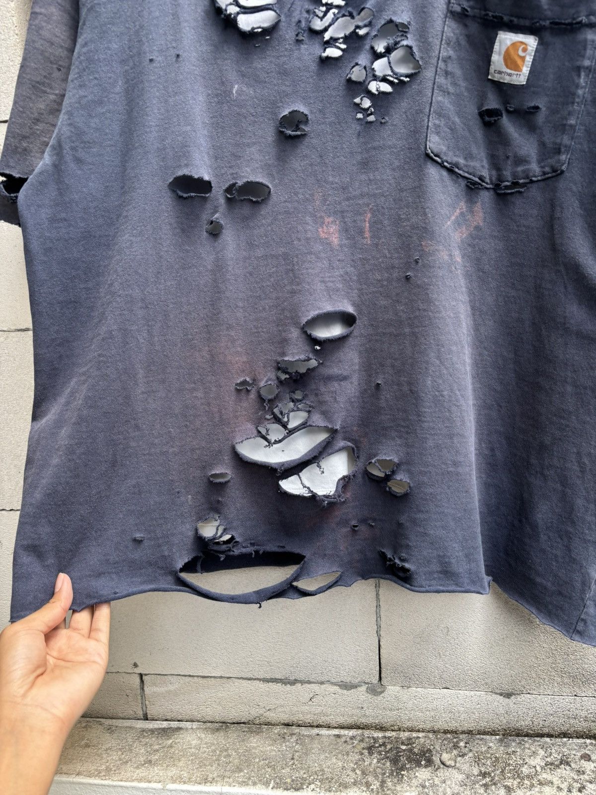 Carhartt Thrashed Carhartt Faded T Shirt Distressed Navy ERD GRUNGE Size US L / EU 52-54 / 3 - 7 Thumbnail
