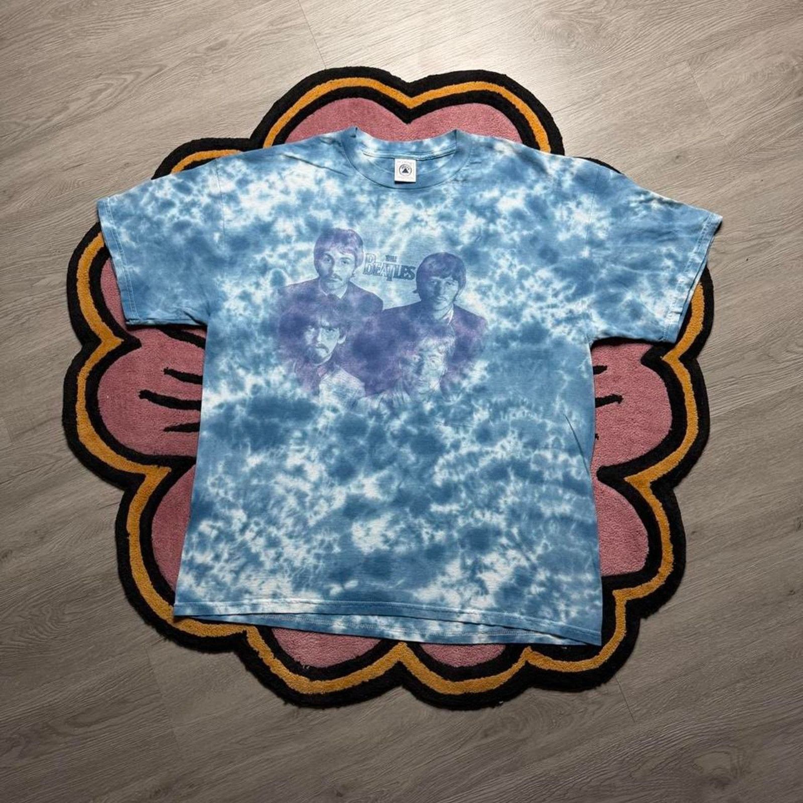 Band Tees × Vintage Vintage 90’s The Beatles Tie Dye Graphic Logo T-shirt XL Size US XL / EU 56 / 4 - 1 Thumbnail