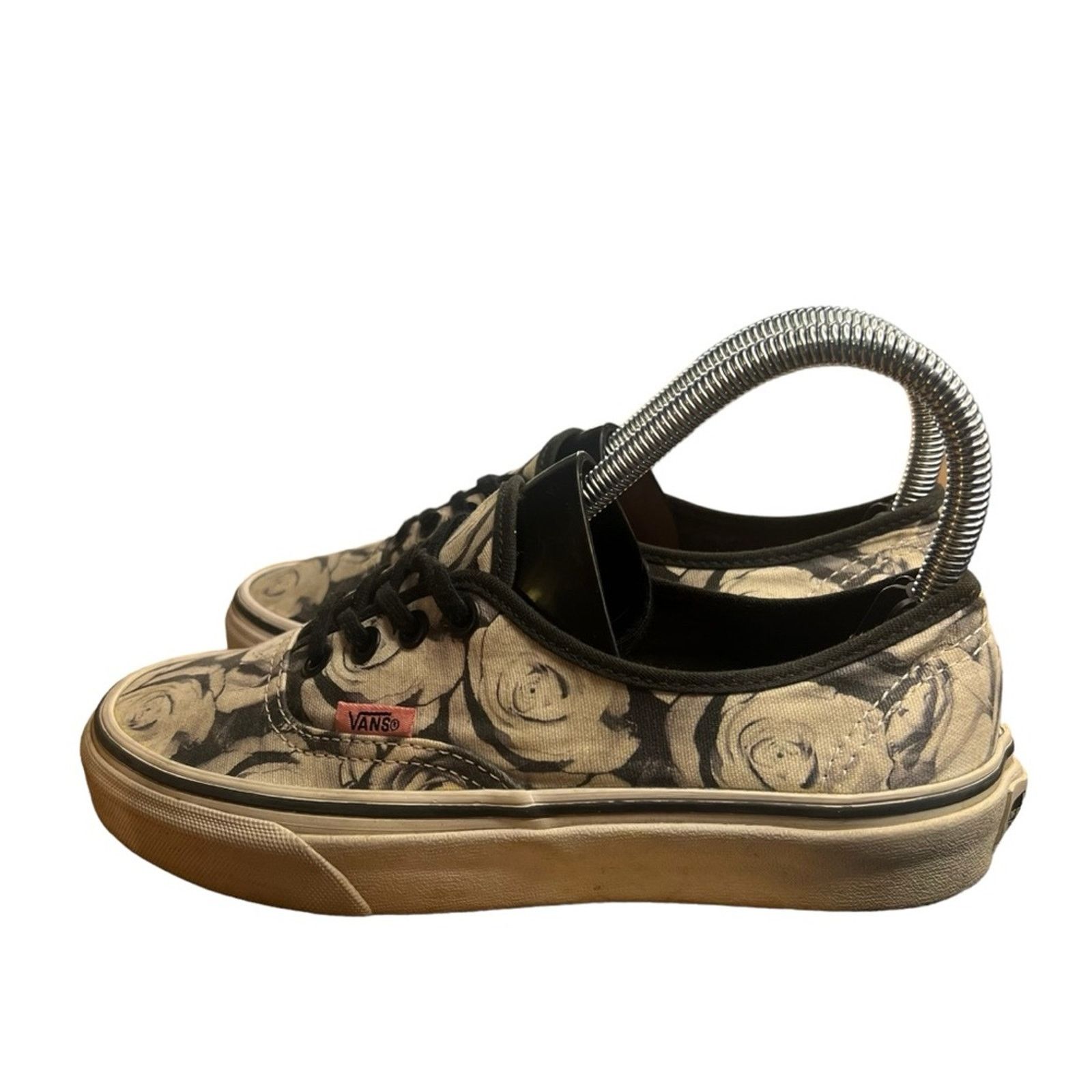 Vans Vans Authentic Sneakers Womens US 6 Black White Digi Roses Size US 6 / IT 36 - 7 Thumbnail