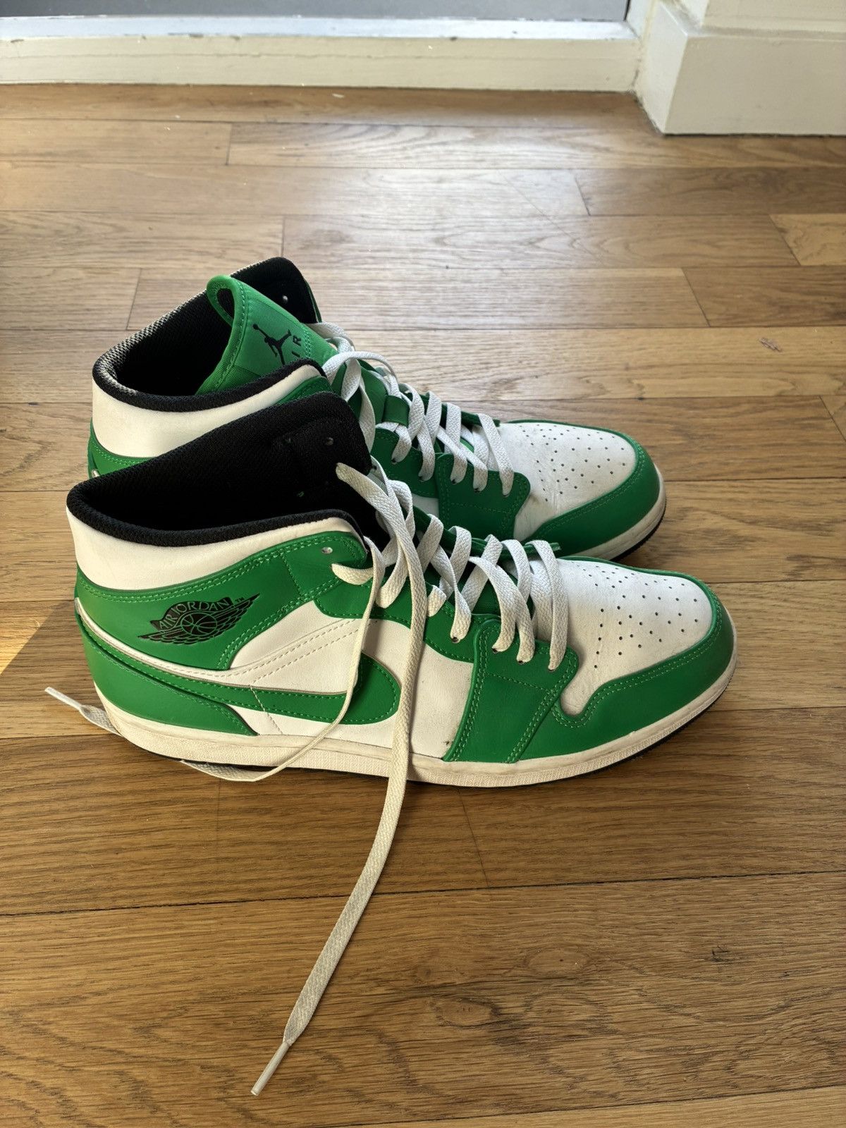 Nike Air Jordan 1 Size US 12 / EU 45 - 1 Thumbnail