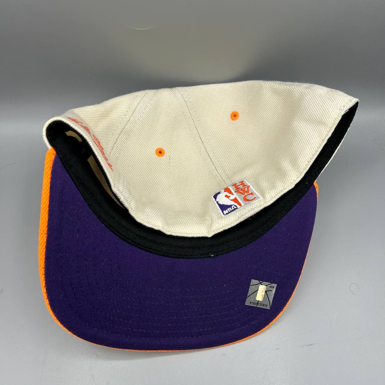 Mitchell & Ness Phoenix Suns Hat Men 7 1/8 White Orange NBA HWC Fitted Cap Size ONE SIZE - 8 Thumbnail