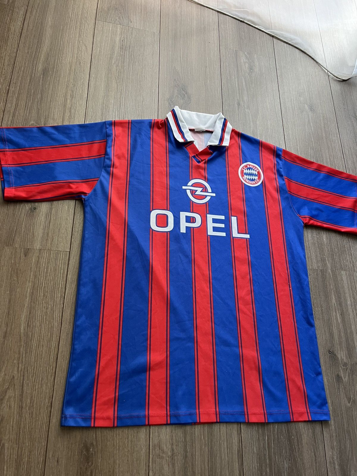 Vintage 1995-97 Bayern Munich Replica Home Shirt Scholl #7 - 9/10 Size US XL / EU 56 / 4 - 5 Thumbnail