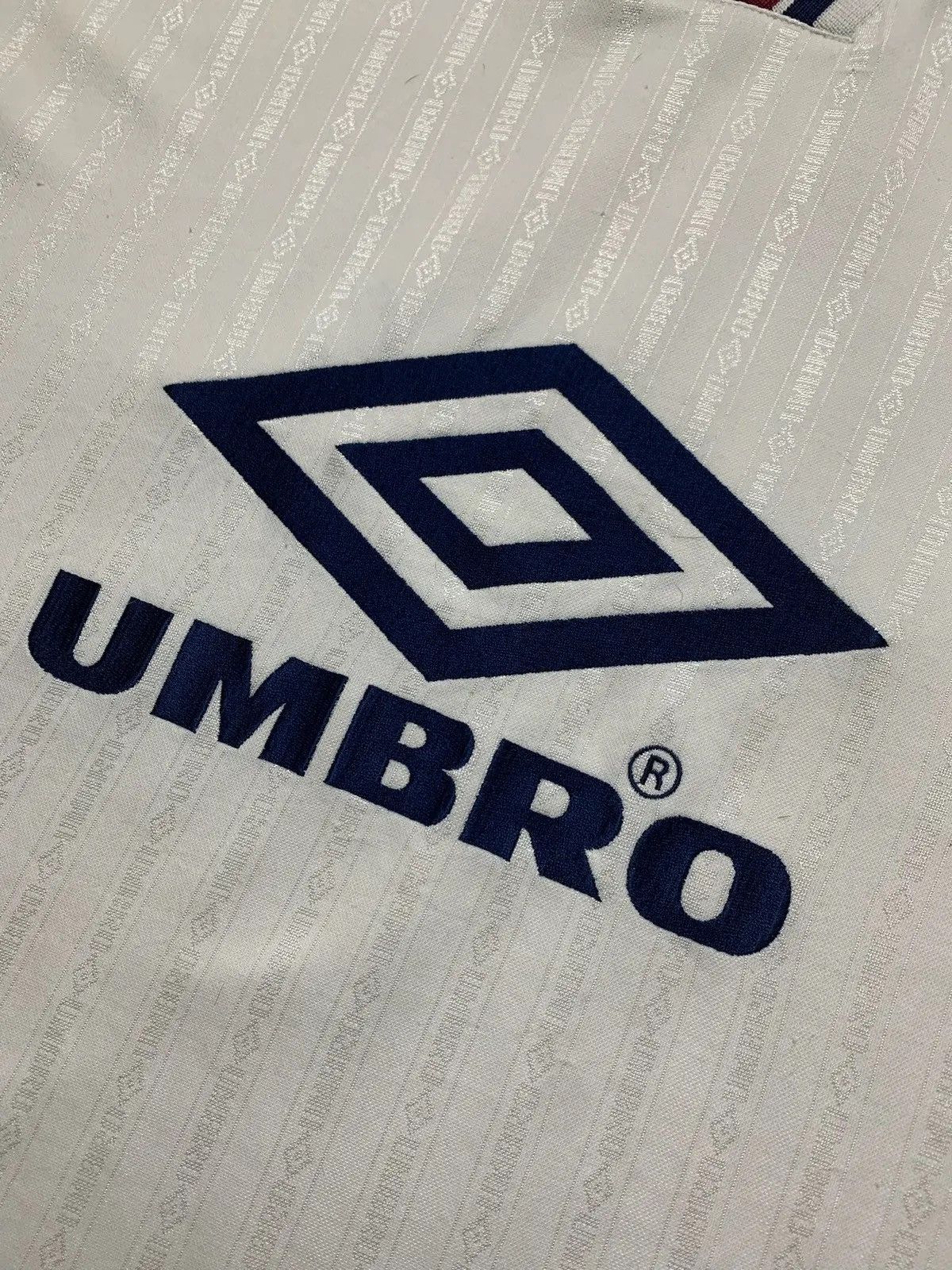 Umbro Vintage Umbro monogram polo rare size M striped Size US L / EU 52-54 / 3 - 3 Thumbnail