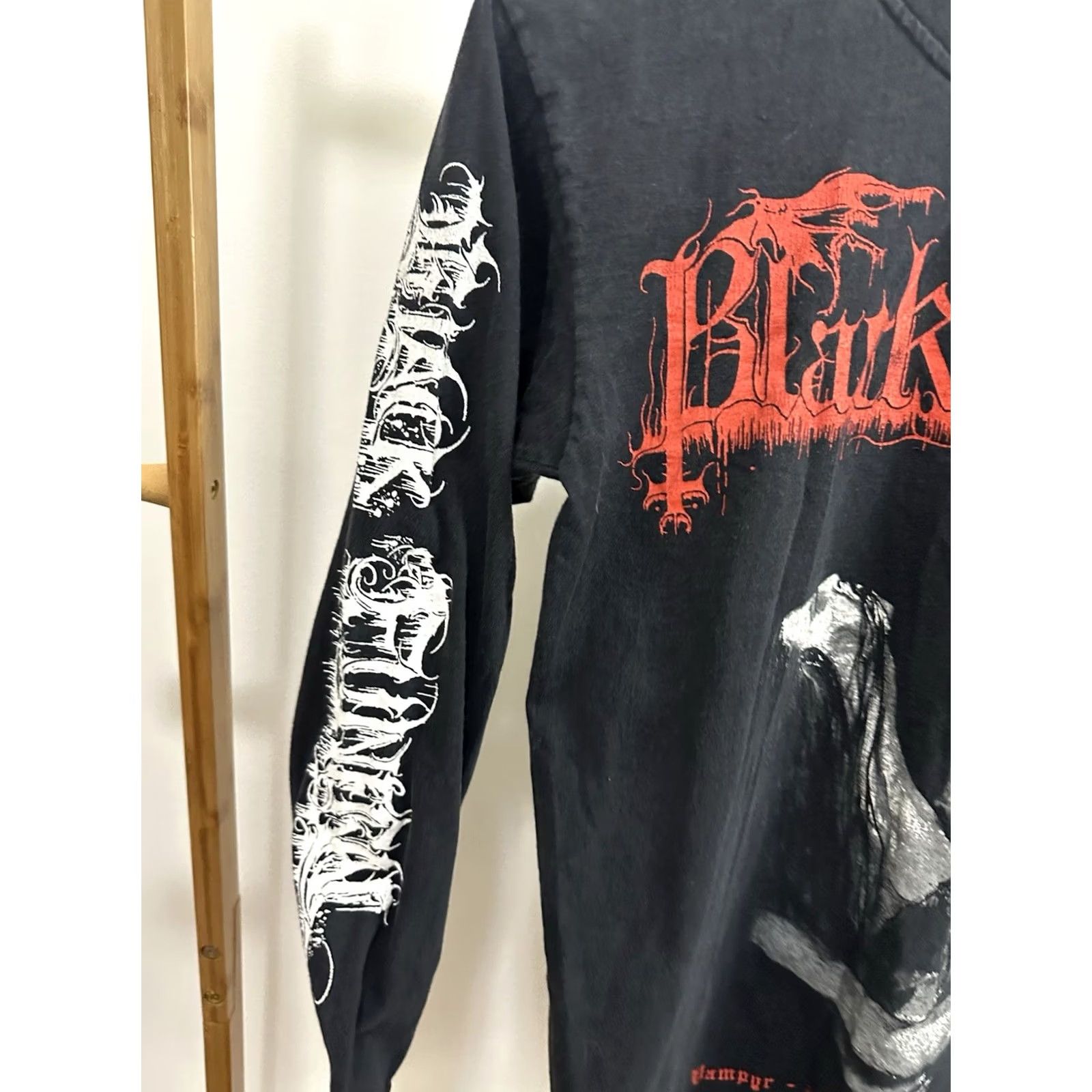 Fruit Of The Loom VTG Black Funeral Grim Medieval Vampiric Black Metal Long Sleeve Band T-Shirt S Mens Size US S / EU 44-46 / 1 - 7 Thumbnail