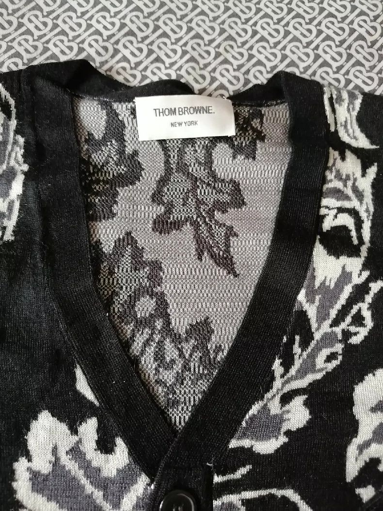 Thom Browne Thom Browne Get a free sweater Size US M / EU 48-50 / 2 - 2 Thumbnail