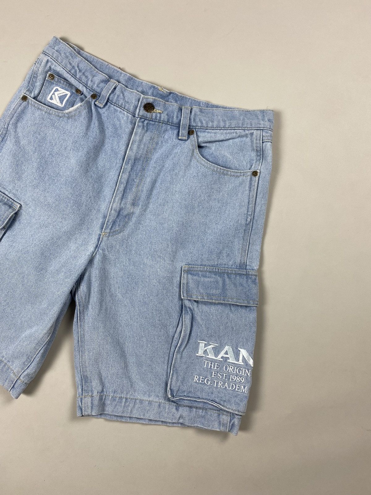 Karl Kani Karl Kani men’s Cargo denim Rap Baggy shorts size M Size US 32 / EU 48 - 4 Thumbnail