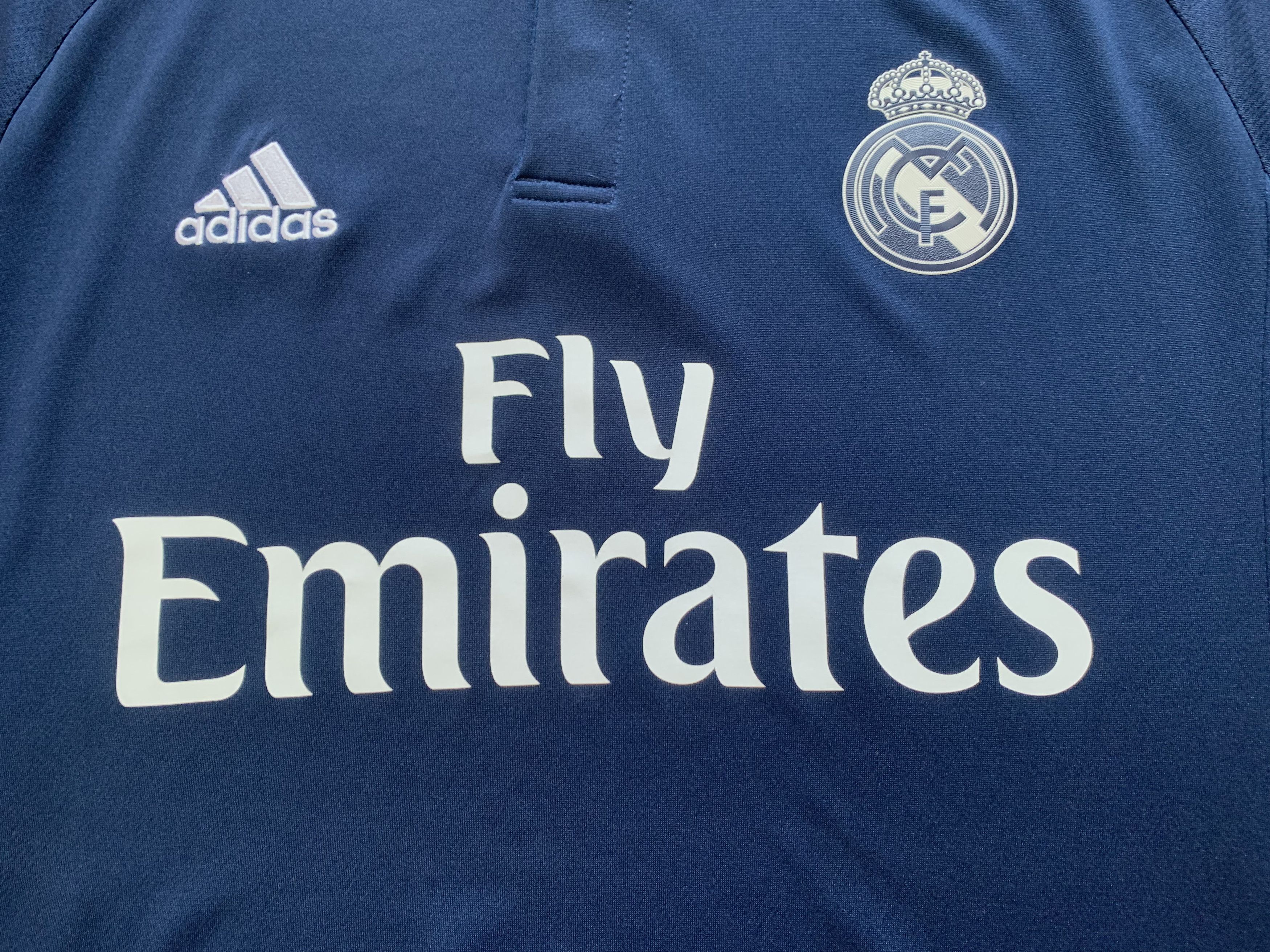 Adidas Adidas Real Madrid Football Shirt 2015-2016 Size US M / EU 48-50 / 2 - 5 Thumbnail