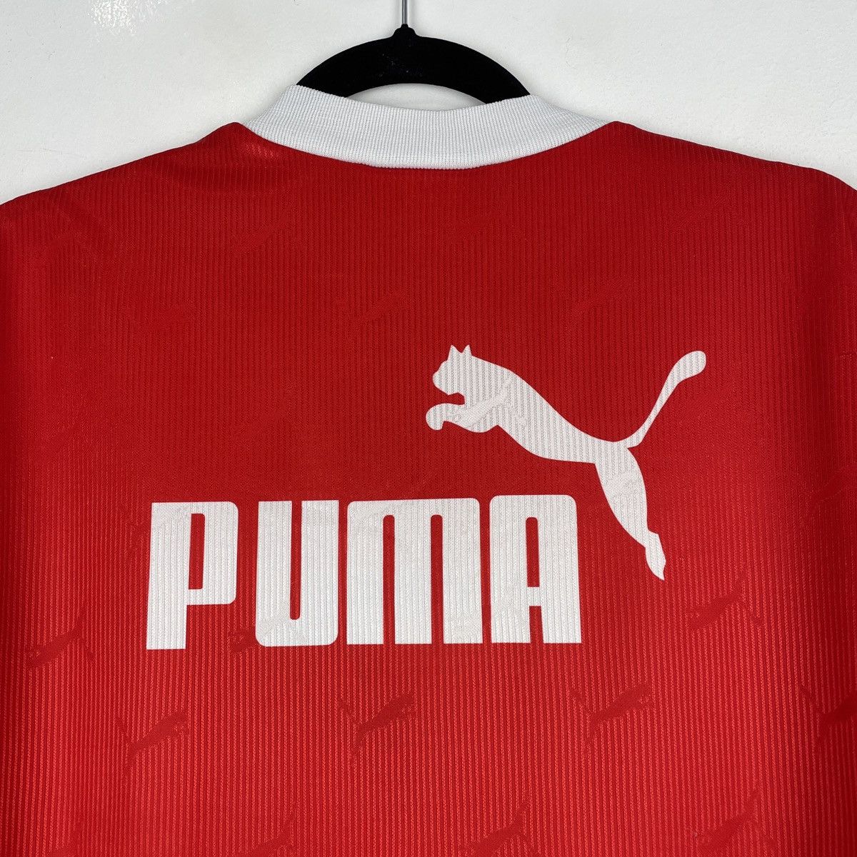 Puma Vintage FC Utrecht Puma Training Jersey Shirt Men Size S-M Size US S / EU 44-46 / 1 - 11 Thumbnail