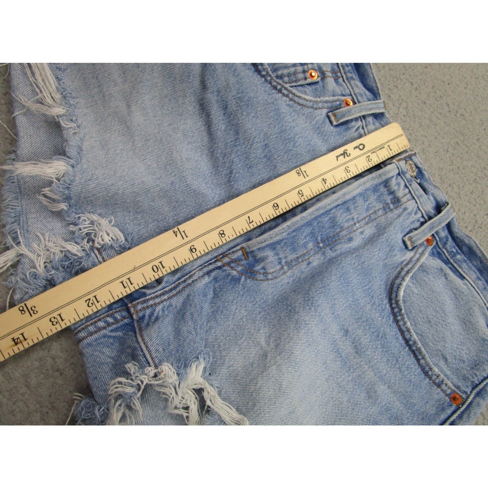 Levi's VINTAGE Levis 501 Premium Shorts Womens W30 Blue Denim High Rise Cutoff Frayed Size 30" / US 8 / IT 44 - 5 Thumbnail