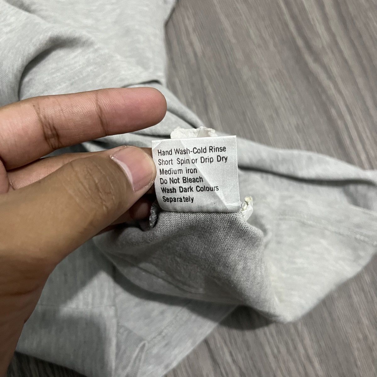 Yves Saint Laurent Vintage YvesSaintLauren Pour Homme Basic Font Tee ifsix Size US L / EU 52-54 / 3 - 7 Thumbnail