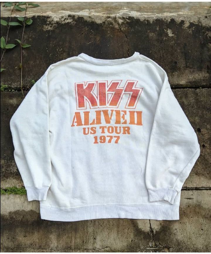 KISS 🌹vtg Kiss Sweatshirt L Motley Crue Guns N Roses Metallica Size US L / EU 52-54 / 3 - 2 Thumbnail