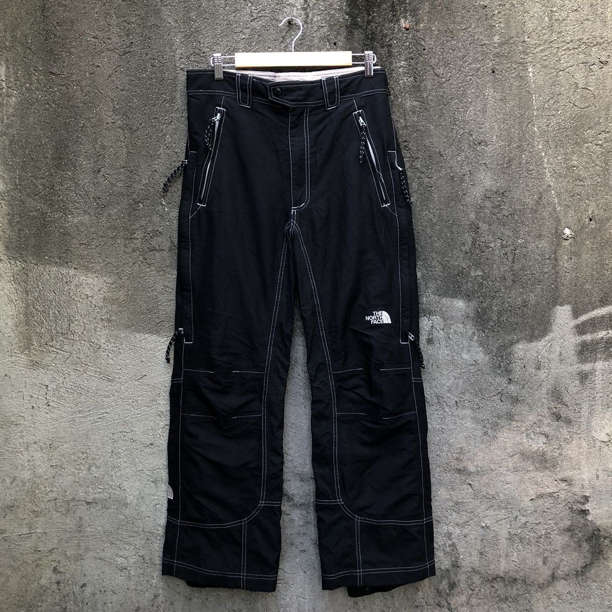 image of The North Face Skii Pants in Black, Men's (Size 36)