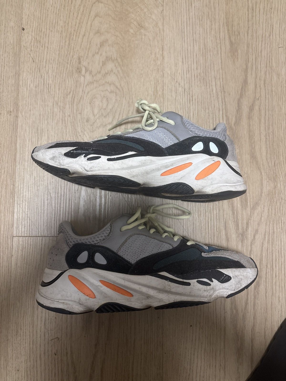 Yeezy Yeezy 700 Wave Runner Size US 9 / EU 42 - 4 Thumbnail