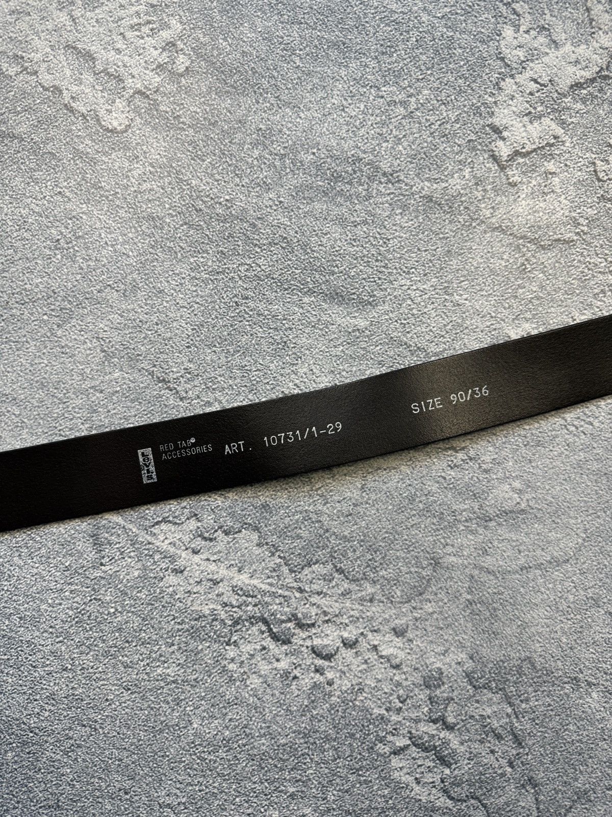 Levi's Vintage Levi’s leather belt big logo Oldmoney Made in USA Size 36 - 8 Thumbnail