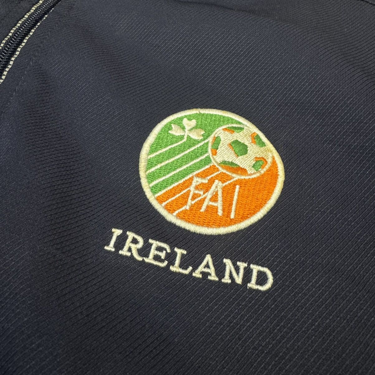 Umbro Ireland 2000s training jacket Size US L / EU 52-54 / 3 - 3 Thumbnail