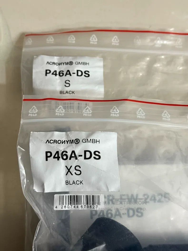 Acronym Acronym size S trousers Size US 34 / EU 50 - 7 Thumbnail