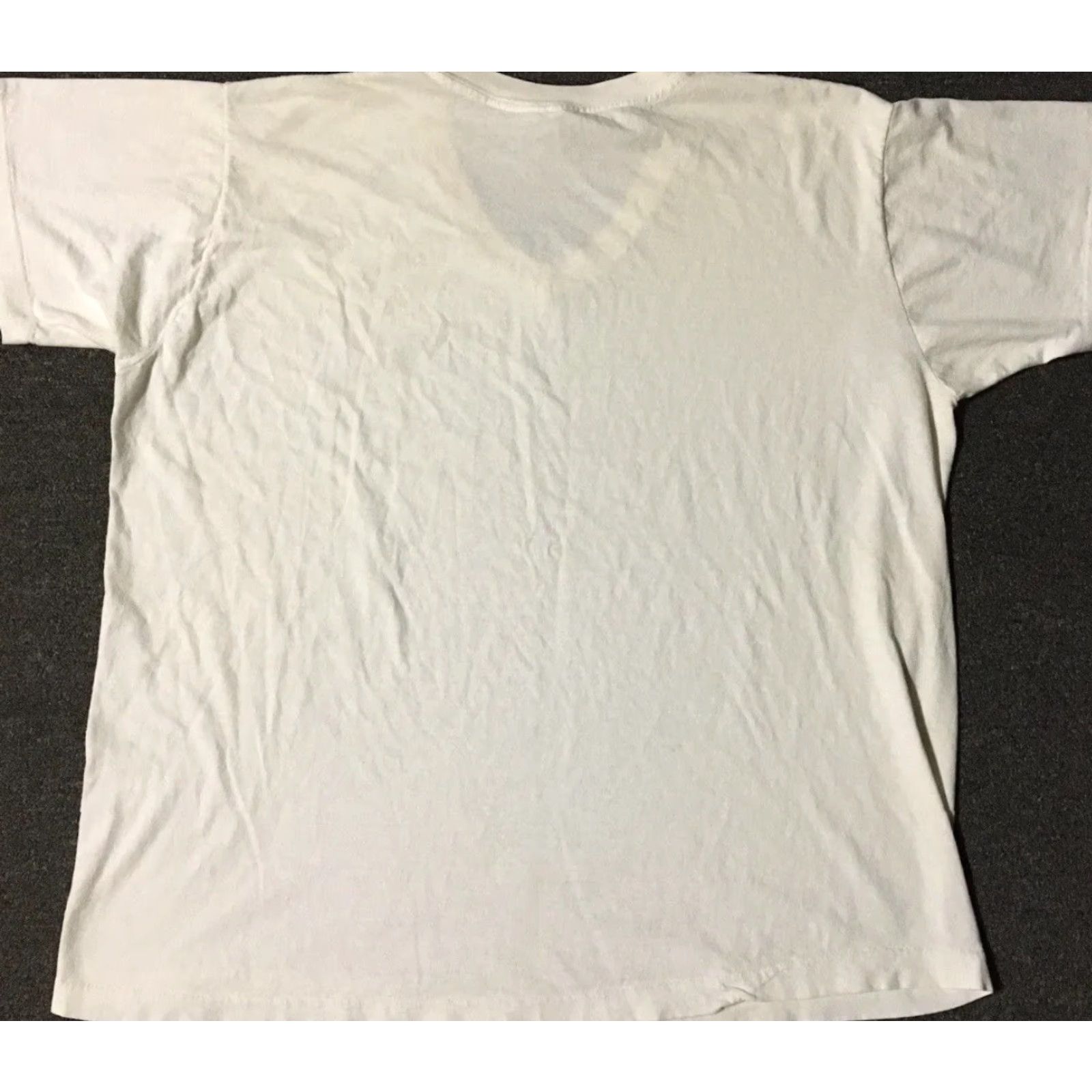 Fruit Of The Loom VINTAGE Fruit of the Loom FOTL 80s 90s Faded V Neck Shirt 2XL White Short Sleeve Pocket Mens T-Shirt Grunge Surf Biker USA USA Size US XXL / EU 58 / 5 - 2 Thumbnail