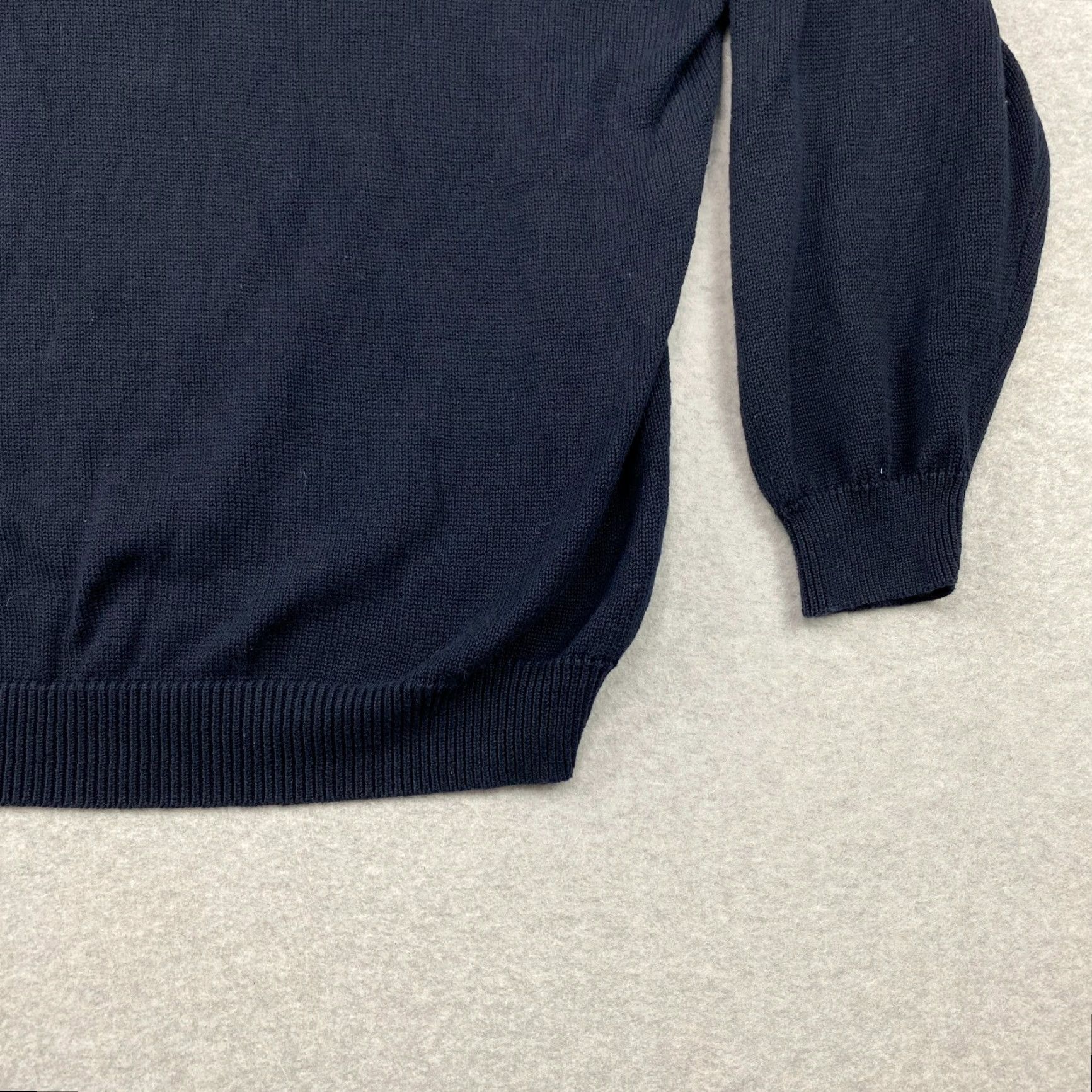 Gant VINTAGE? No – Gant Sweater XL Blue Pullover V-Neck Long Sleeve Ribbed Hem & Cuffs Cotton Blend Logo Modern Knit Size US XL / EU 56 / 4 - 4 Thumbnail