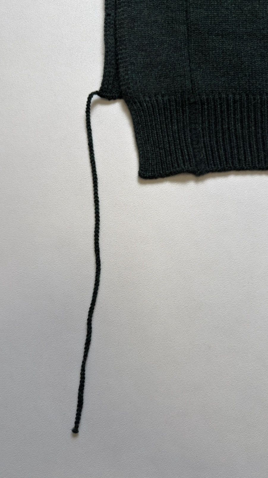 Maison Margiela A/W 21 Distressed Wool Sweater Vest Size US S / EU 44-46 / 1 - 11 Thumbnail