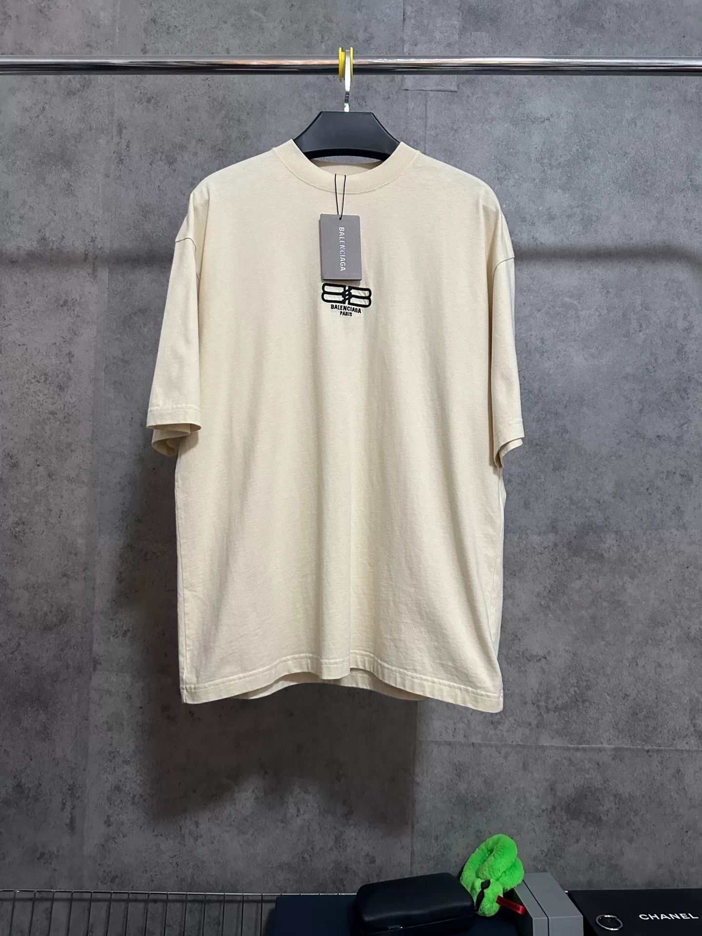 Balenciaga Balenciaga Double B Logo Embroidered T-Shirt Size US XS / EU 42 / 0 - 1 Thumbnail