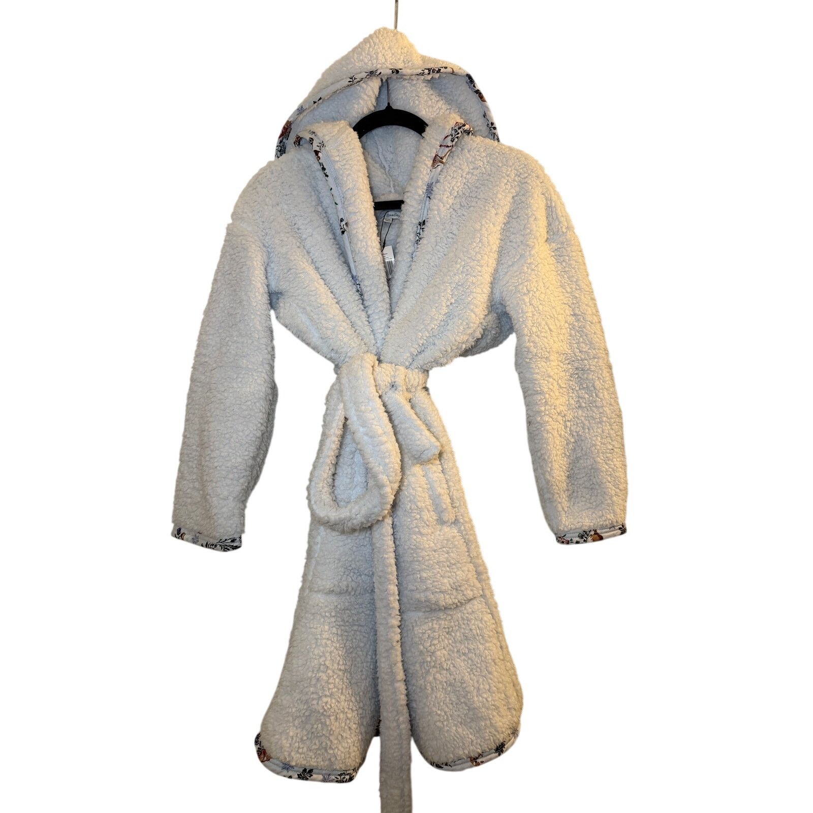 Vera Bradley Vera Bradley Fluffy Fleece Hooded Robe Sherpa White S/M NWT Size ONE SIZE - 1 Thumbnail