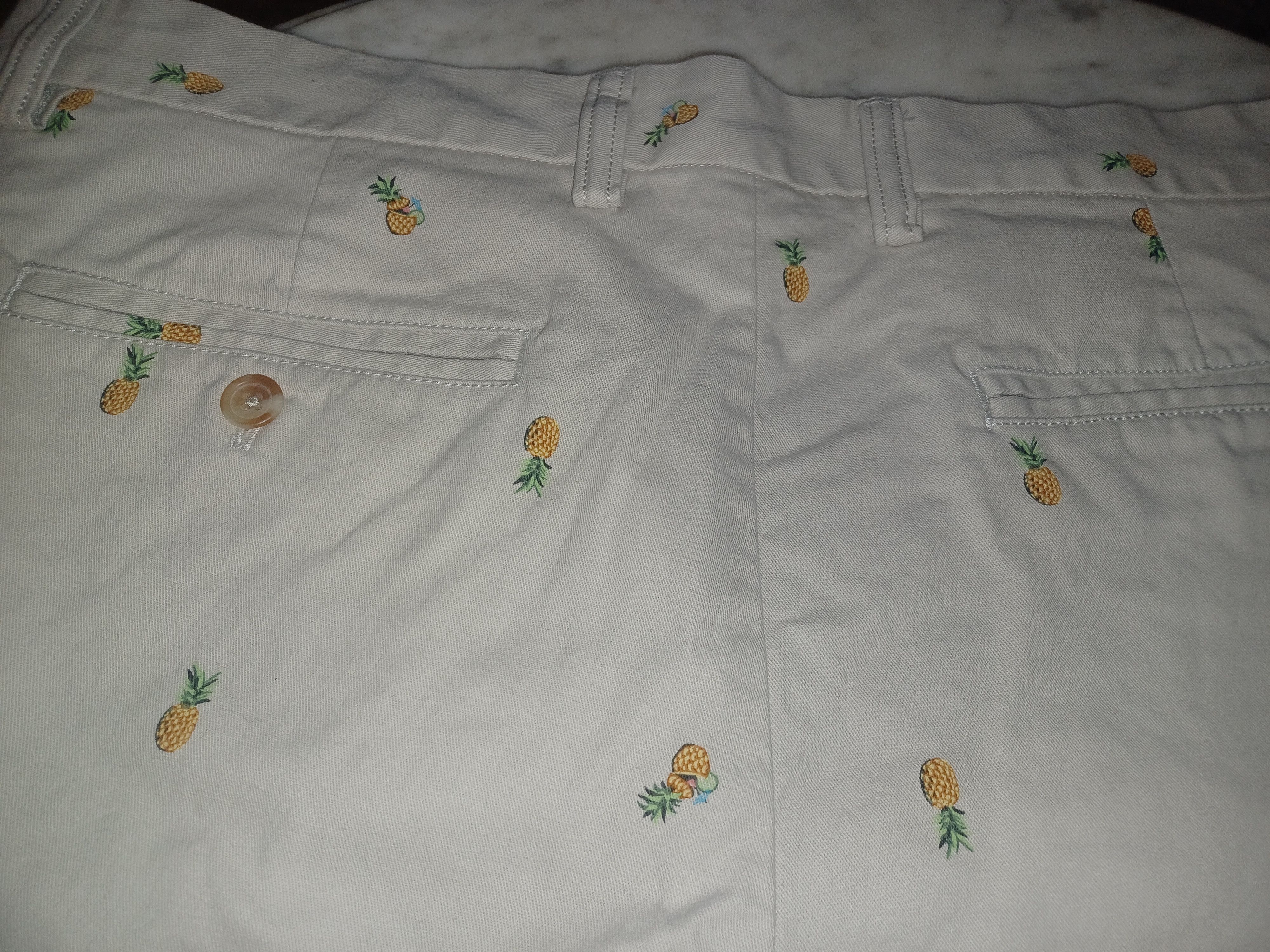 Old Navy Old Navy Ultimate Slim Men's Shorts SZ 34 Pineapples Size US 34 / EU 50 - 3 Thumbnail