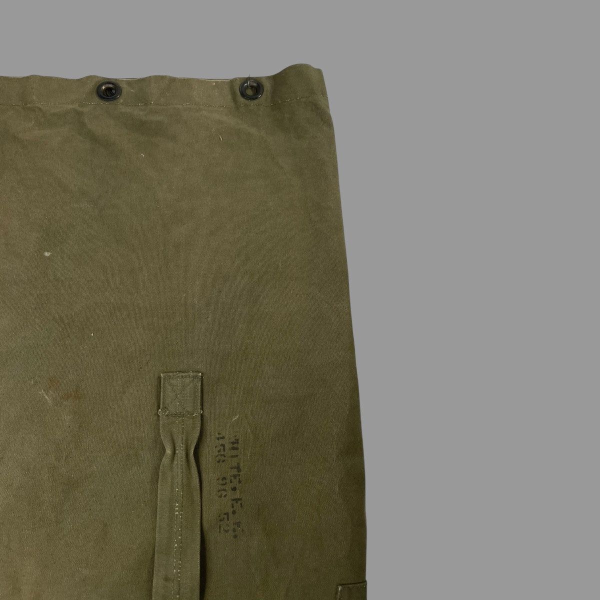 Vintage Vintage 1950s military duffle bag Size ONE SIZE - 4 Thumbnail
