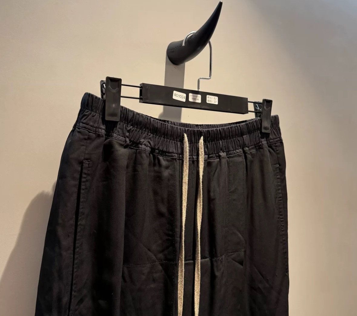 Rick Owens Rick owens mainline cross crotch shorts skirt pants Size US 36 / EU 52 - 3 Thumbnail