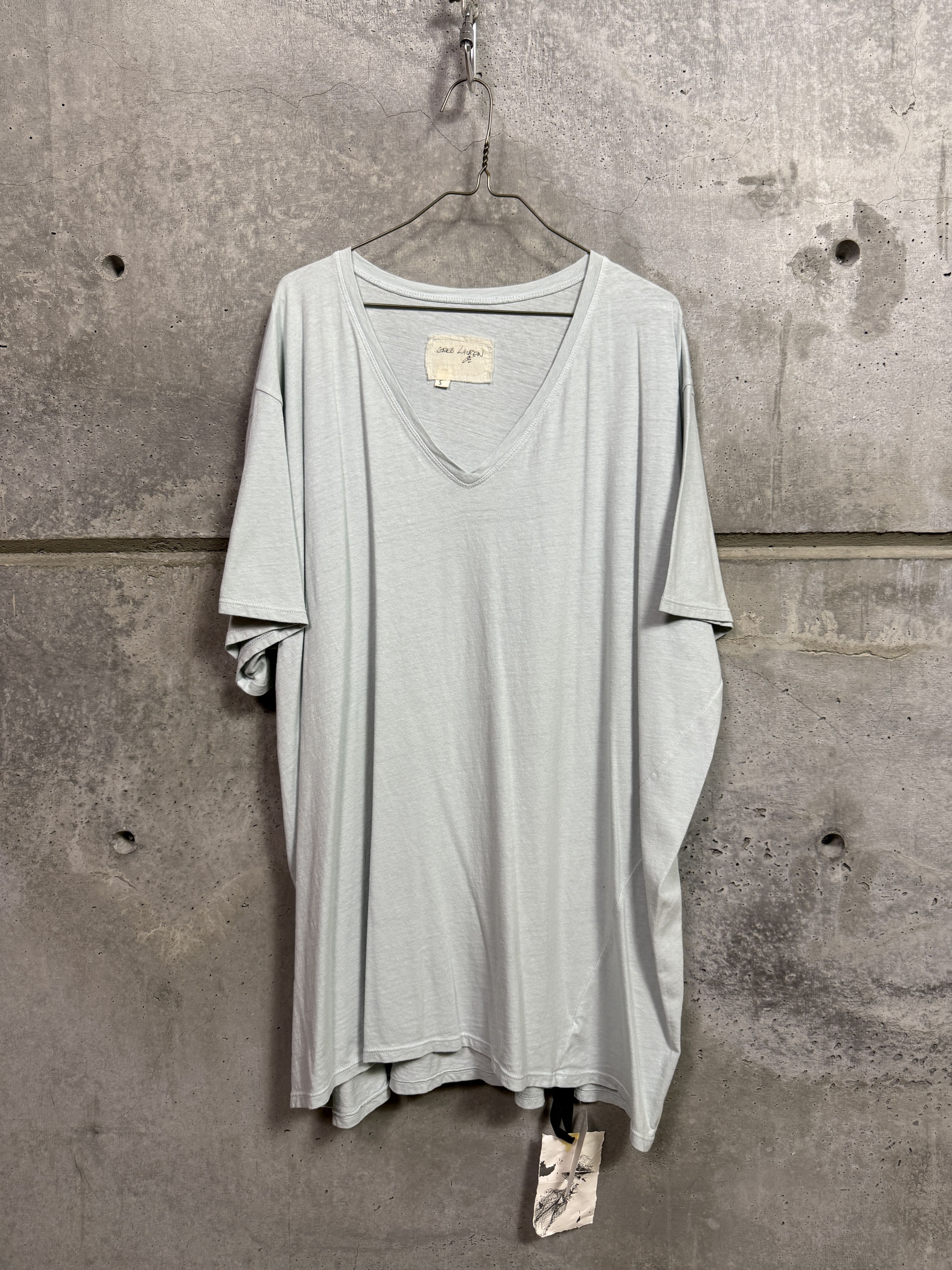 Greg Lauren $290 Greg Lauren Light Blue V Neck Tee Size US XXL / EU 58 / 5 - 1 Thumbnail