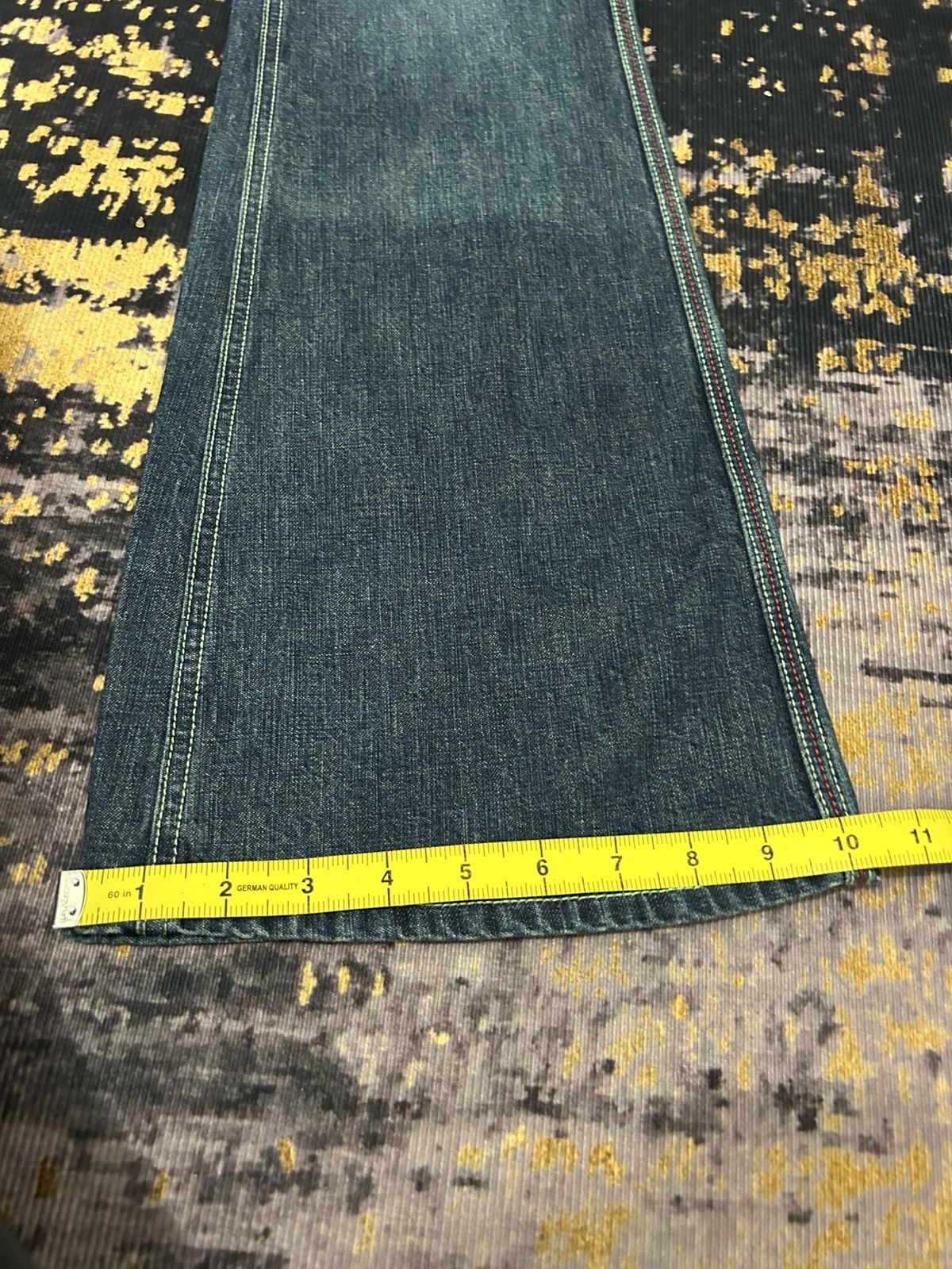Angel Blue Vintage Angel Blue One Star Pocket Back Wash Flare Jeans Size US 29 - 23 Thumbnail