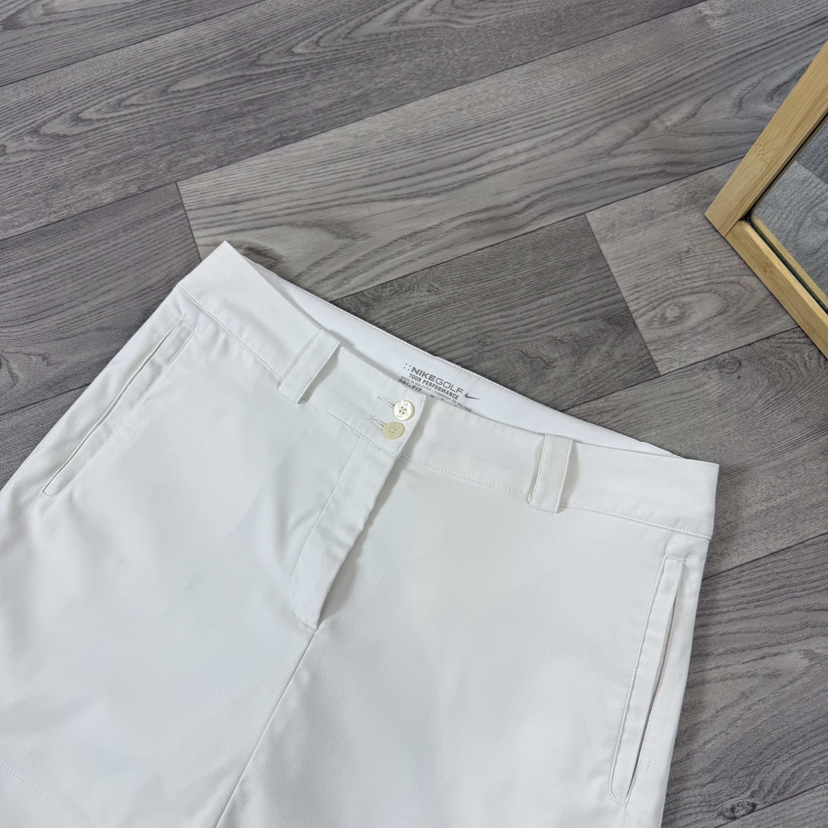 Nike Vintage Nike 90s White Tennis Golf Old Money Midi Skirt Size 28" / US 6 / IT 42 - 9 Thumbnail