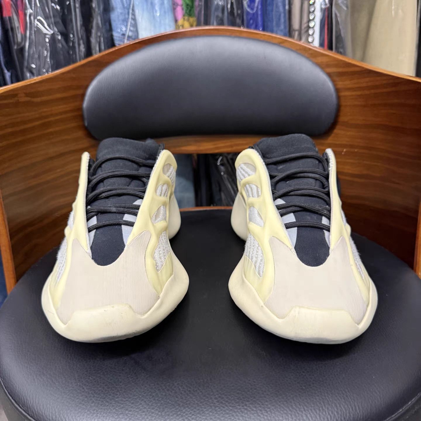 Adidas adidas Yeezy 700V3 Casual Shoes K15 Size US 10 / EU 43 - 2 Thumbnail