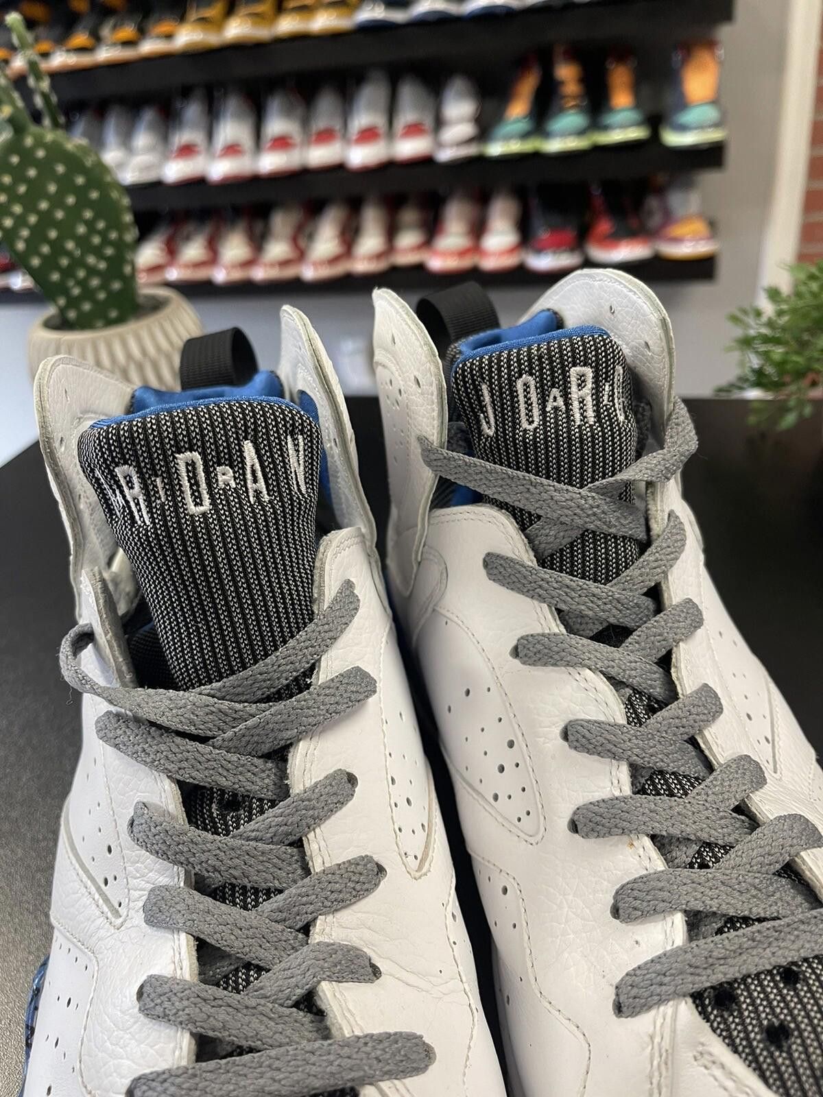 Jordan Brand Size 10.5 - Jordan 7 Retro DMP Orlando Magic White/Blue 2009 Size US 10.5 / EU 43-44 - 6 Thumbnail