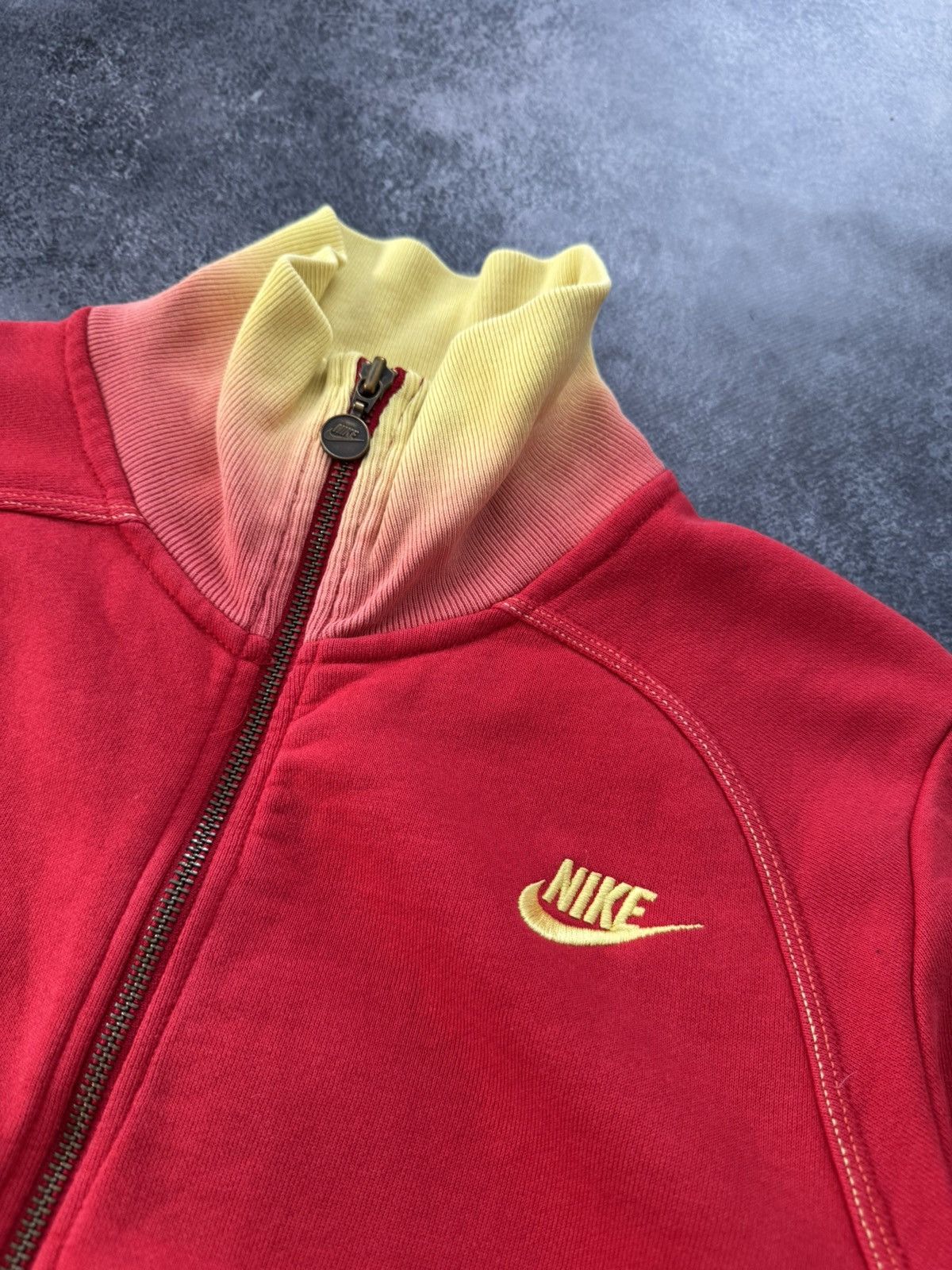 Nike Vintage Nike Fire Sweatshirt Zip up swoosh y2k Size US S / EU 44-46 / 1 - 5 Thumbnail